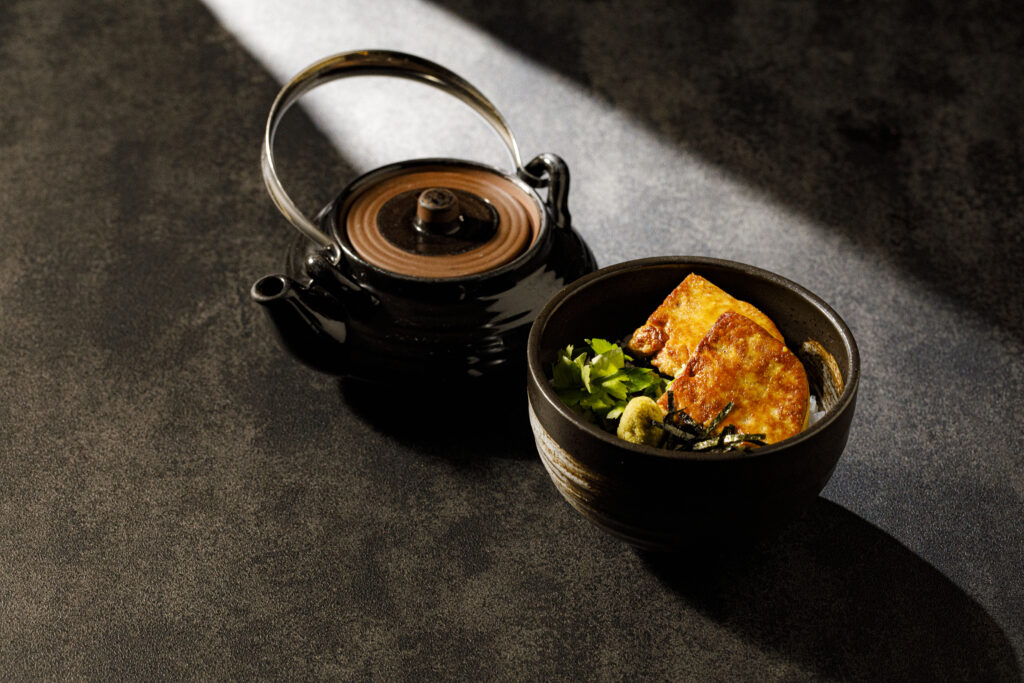 芳醇なフォアグラを豊かな出汁で。和洋の感性が溶け合う、至福の締めくくり。