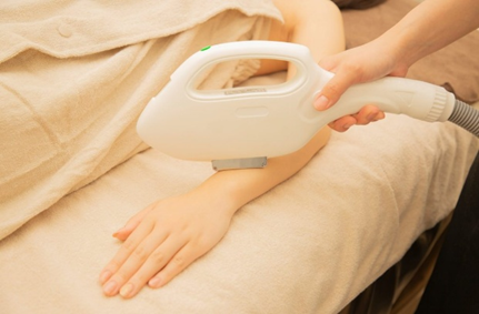 一生後悔しない！ドレスを美しく着こなすための花嫁脱毛ガイド。