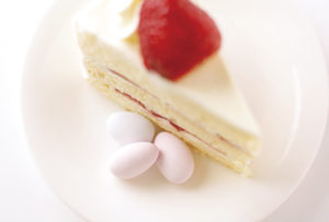 名古屋市結婚式場ビアンカーラヒルサイドテラスのウェディングケーキ演出ラッキードラジェ。